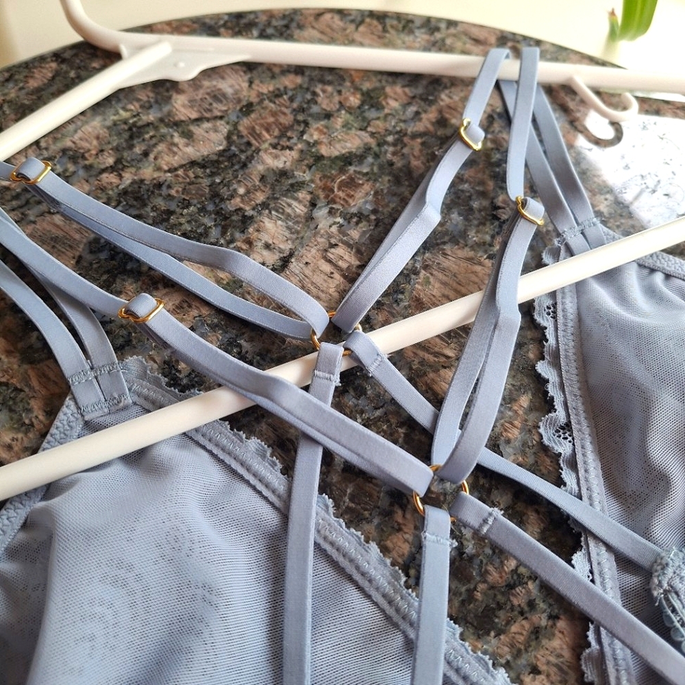 NEW aerie | Triangle 4 Strap Strappy Bralette Lace Floral Plunge Bra Blue Gold M - Picture 8 of 14